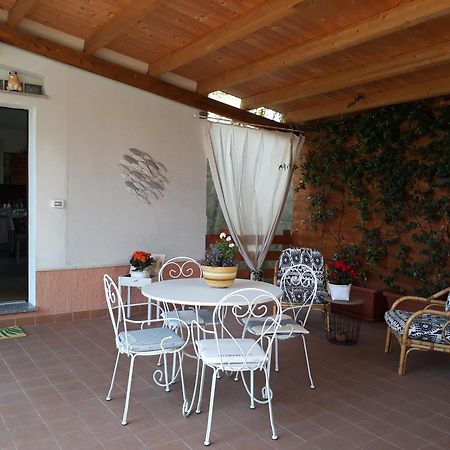 B&B Ai Tre Archi Spotorno Exteriör bild